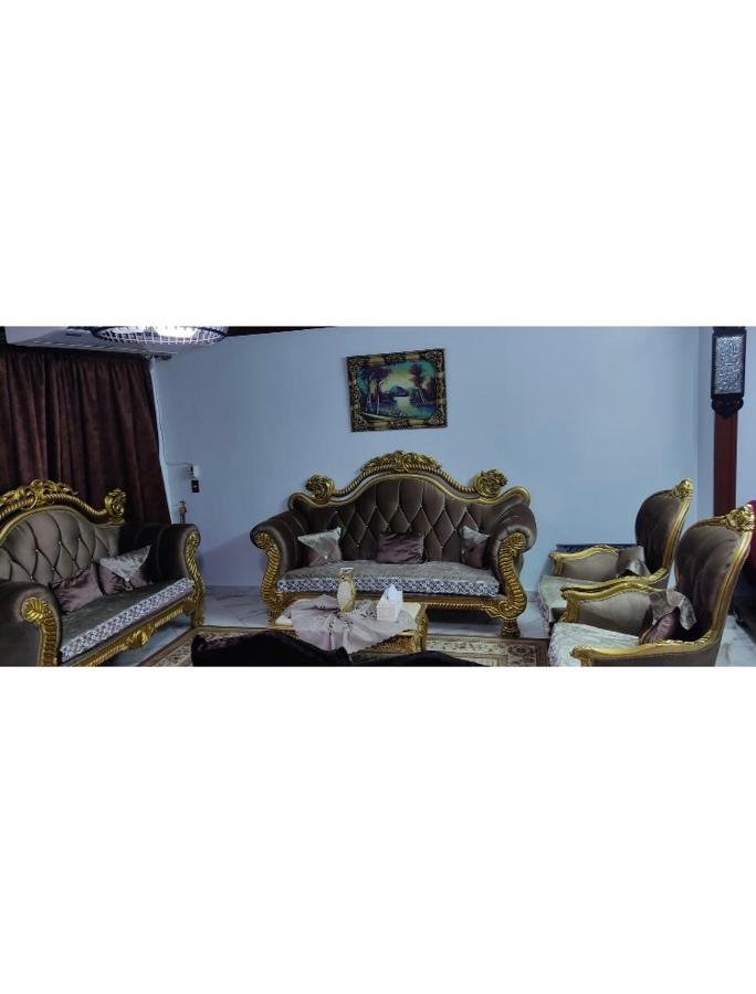 Near Lebanon Square Kairo